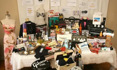 Những món quà triệu đô trong hậu trường Oscar: Cách Hollywood biến lễ trao giải thành sân chơi xa hoa của các thương hiệu