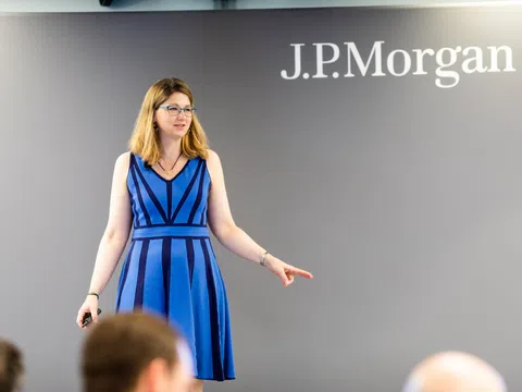 Lời khuyên đắt giá của cựu chuyên gia hưu trí JPMorgan: tuổi 30 đừng bao giờ mắc 6 sai lầm về tiền bạc này