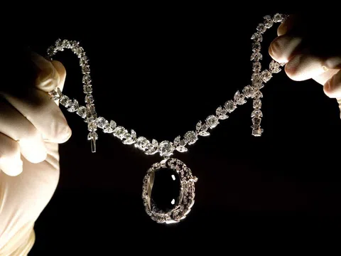 6 viên kim cương xuất phát từ Ấn Độ bị dính lời nguyền chết chóc