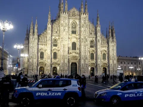 Giữa lòng Milan, nước Ý, nam du khách người Việt đã bị cướp chiếc đồng hồ Patek Philippe trị giá khoảng 1,2 tỷ đồng khi đang đi du lịch