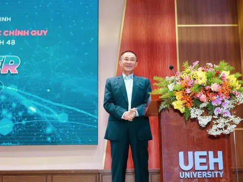 Vua hàng hiệu Johnathan Hạnh Nguyễn tiết lộ cách ông trở thành thanh tra tài chính Boeing subcontractor trên đất Mỹ
