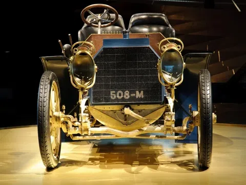 Ngày chiếc Mercedes hiện đại đầu tiên ra đời: 125 năm định hình lại ngành ô tô thế giới