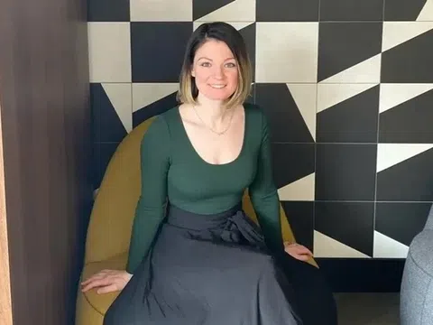 Bên trong phòng VIP giới thượng lưu tại CLB thoát y Mỹ: Những bí mật không ai ngờ tới