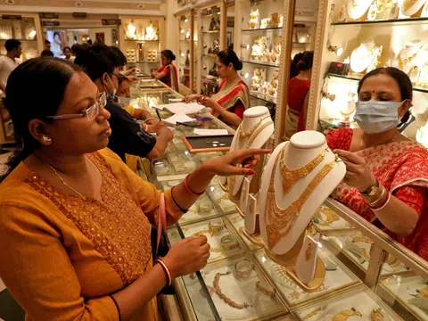 Vàng và Ấn Độ: Khám phá niềm đam mê bất diệt của quốc gia này với kim loại quý