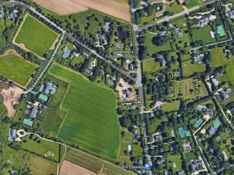 Ngôi làng toàn biệt thự triệu USD tại Mỹ