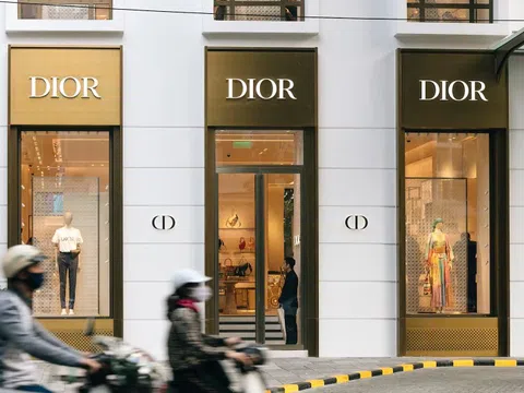 Dior, Chanel, Louis Vuitton kiếm được bao nhiêu tiền ở Việt Nam