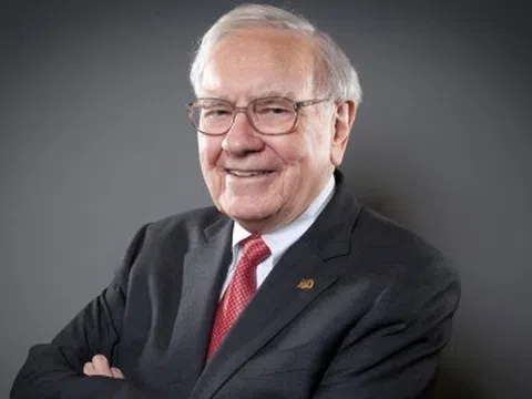 Tỷ phú Warren Buffett chỉ cách tiết kiệm siêu đơn giản: 3 BƯỚC giúp đổi đời, dù tầm thường cũng trở nên ưu tú