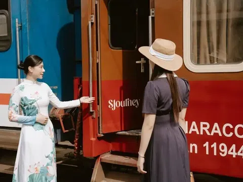 Chuyến tàu giá hơn 200 triệu mỗi vé của Việt Nam có gì khiến du khách mê mẩn