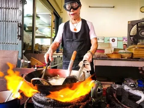 Chủ quán Michelin danh tiếng Thái Lan đang phải đối mặt với án tù