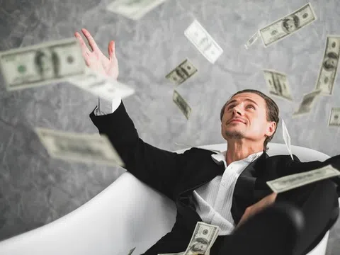 0,006% người giàu nhất thế giới chi 300 tỷ USD mỗi năm vào đâu?