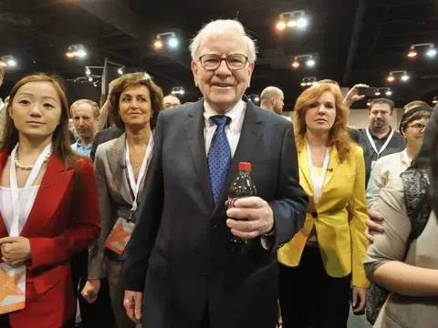 Cơ hội cuối cùng dùng bữa trưa triệu USD với tỷ phú Warren Buffett 