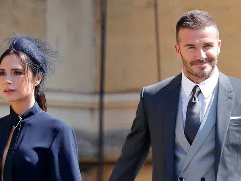 Sau 14 năm khởi nghiệp ngành thời trang, được chồng rót vốn 23 triệu bảng Anh, Victoria Beckham vẫn ôm nợ 53,9 triệu bảng Anh