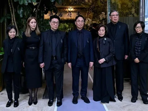 Bức thư nghìn lời yêu thương: Con dâu tỷ phú Lý Triệu Cơ nghẹn ngào tưởng nhớ người cha đặc biệt