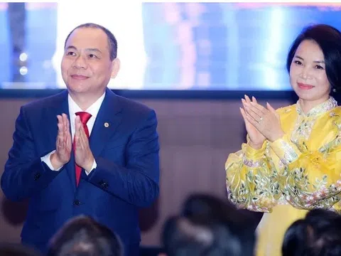 Tỷ phú Phạm Nhật Vượng và phu nhân gây bất ngờ: VinFuture lần đầu tiên đạt cột mốc đặc biệt