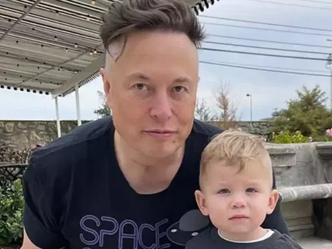 Tỷ phú Elon Musk vướng nghi vấn có con với ca sĩ Nhật Bản