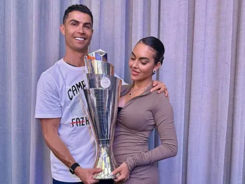 Vì sao Ronaldo vẫn chưa chịu cưới Georgina Rodríguez?
