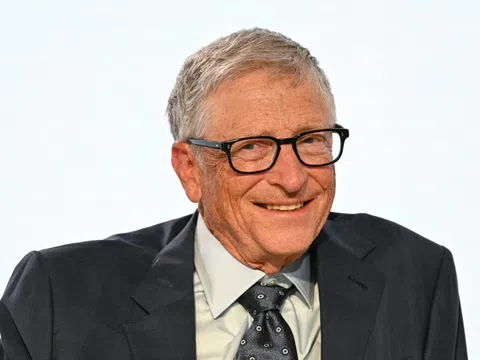 Bill Gates rớt khỏi Top 10 tỷ phú giàu nhất thế giới: Mất tiền nhưng được gì?