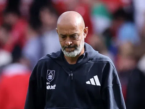 Chủ tịch Nottingham Forest gây phẫn nộ vì sa thải HLV Espirito Santo