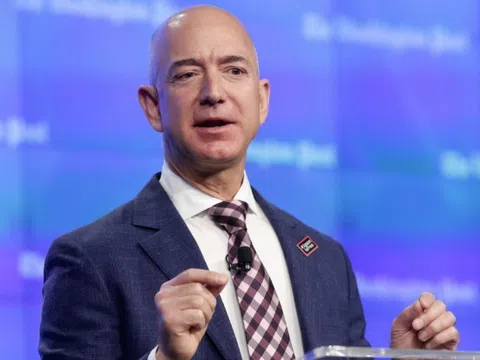 8 Bài học về tiền bạc và tư duy từ tỷ phú Amazon Jeff Bezos