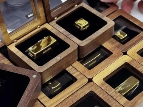 Khi gõ bàn phím cũng thành trăm triệu: Công ty tặng keycap vàng cho nhân viên xuất sắc