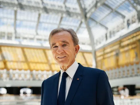 Tỷ phú châu Âu giàu nhất muốn “mua lại” Real Madrid