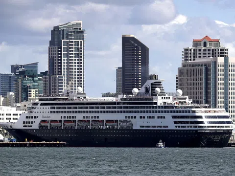 Tỷ phú địa ốc 93 tuổi rút lui, thị trường San Diego lập tức biến động mạnh