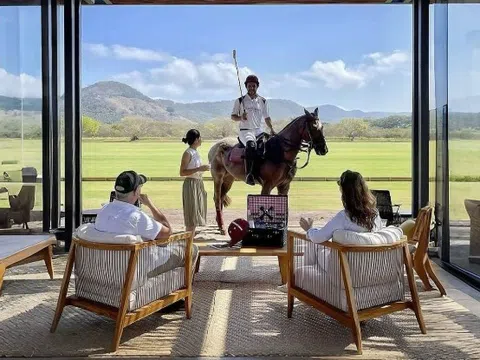 Gen Z quay lưng với văn phòng, đổ xô làm giúp việc cho giới siêu giàu