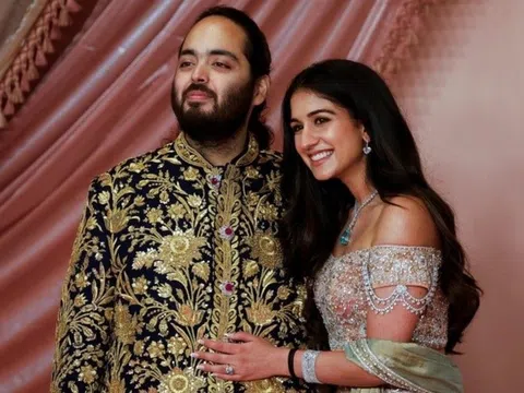 Sau 1 năm kết hôn, vợ chồng cậu út nhà tỷ phú giàu nhất châu Á sống ra sao?