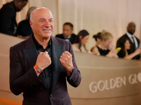 Quả Cầu Vàng 2026: Đồng hồ không cần phô trương vẫn đủ “đắt giá”