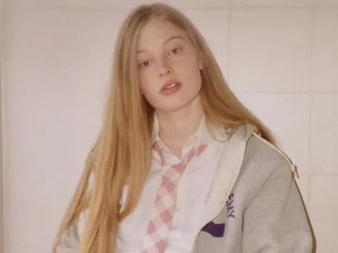 Sinh ra đã ở đỉnh cao: vì sao con gái tỷ phú giàu nhất thế giới chọn rời bỏ tất cả?