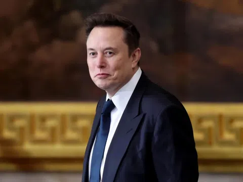 Tỷ phú Elon Musk vượt mốc 800 tỷ USD sau thương vụ SpaceX – xAI