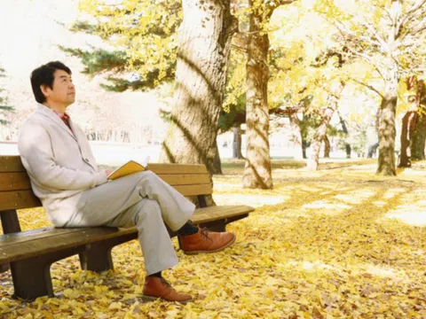 Vì sao người giàu thường sống giản dị?