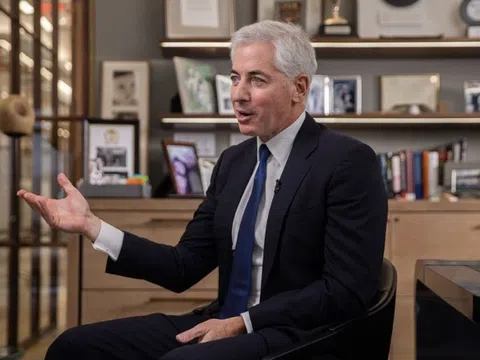 Tự lái xe đi làm, căng não chọn bãi đỗ giá mềm: Tỷ phú cũng như chúng ta