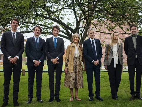5 người con nhà Arnault: ‘đội hình vàng’ đứng sau đế chế xa xỉ LVMH