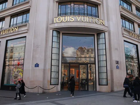 Bị cướp ba lần trong vòng chưa đầy một năm, đây có phải là cửa hàng Louis Vuitton xui xẻo nhất thế giới?