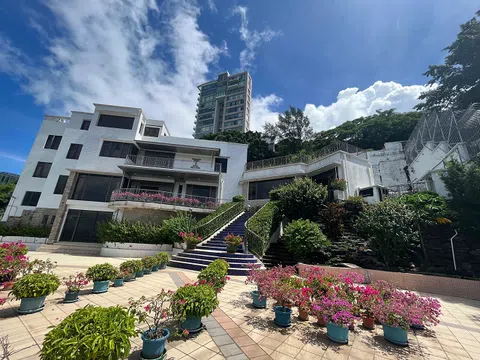 Giới siêu giàu Hồng Kông bán nhà riêng để trả nợ