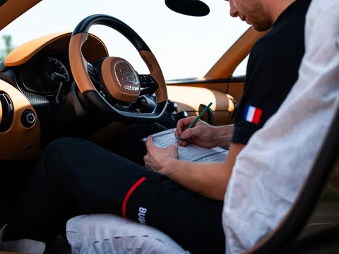 Quy trình kiểm tra xe Bugatti trước khi lăn bánh có gì đặc biệt?