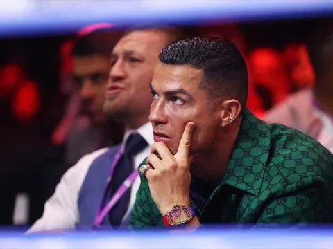5 siêu phẩm đồng hồ tiết lộ "gu" chi tiêu của Ronaldo