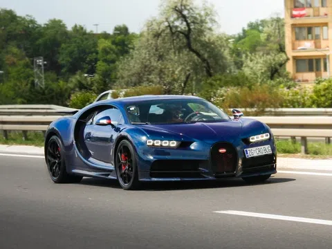 SuperCar Bugatti Chiron có thể chạy được bao xa khi đổ đầy bình?