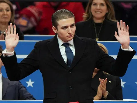 Forbes tiết lộ khối tài sản 'khủng' của Barron Trump