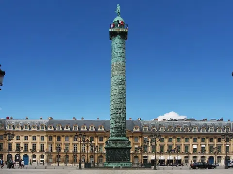 Trang sức cao cấp vươn lên làm trụ cột mới của thế giới xa xỉ