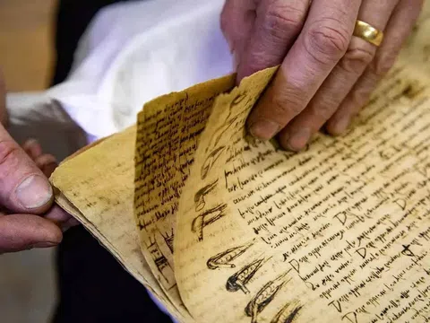 Những CEO giàu nhất hành tinh rót hàng trăm triệu USD vào thú chơi xa xỉ gì?